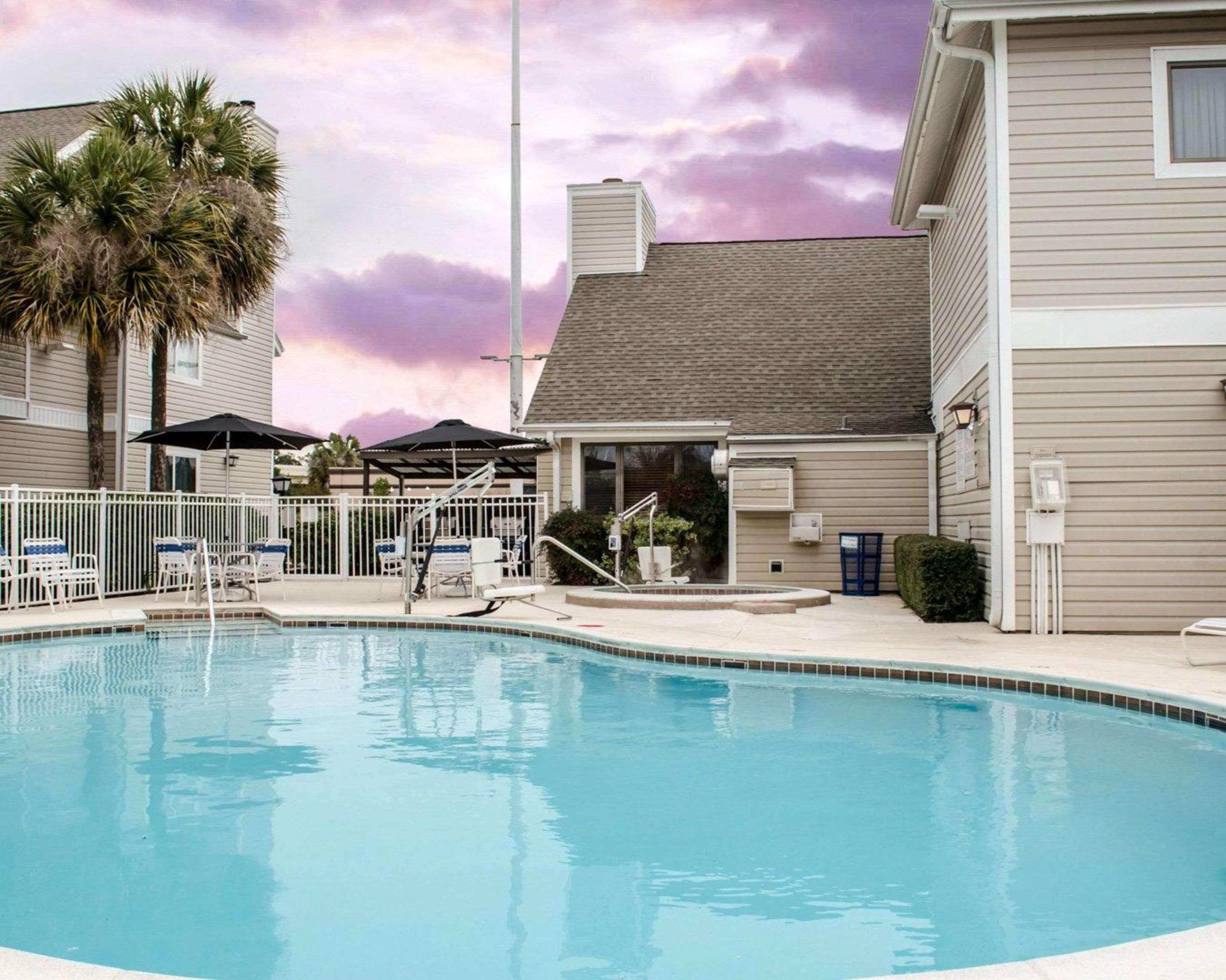 Surestay Studio By Best Western بينساكولا المظهر الخارجي الصورة