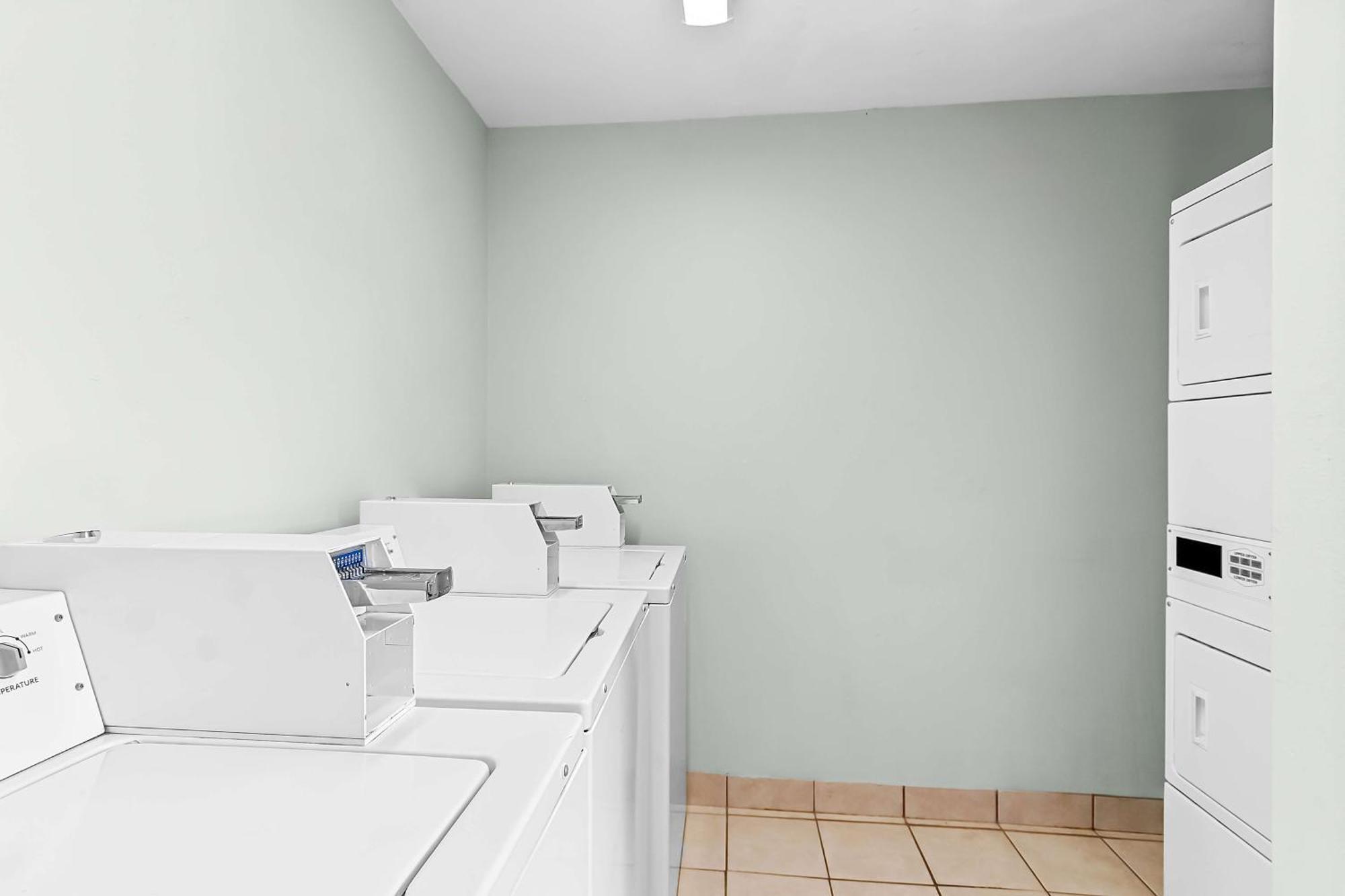 Surestay Studio By Best Western بينساكولا المظهر الخارجي الصورة
